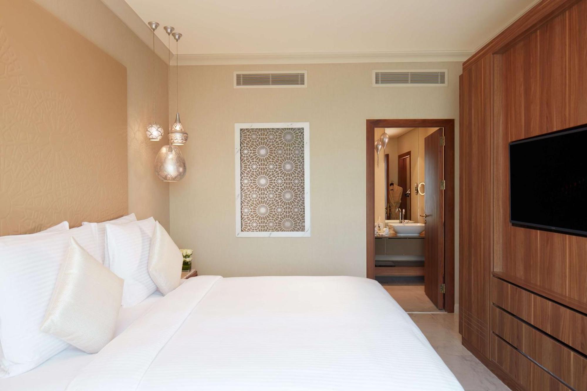 Hotel Tilal Jabal Al Kabah Mekka Exteriér fotografie A bedroom at the hotel